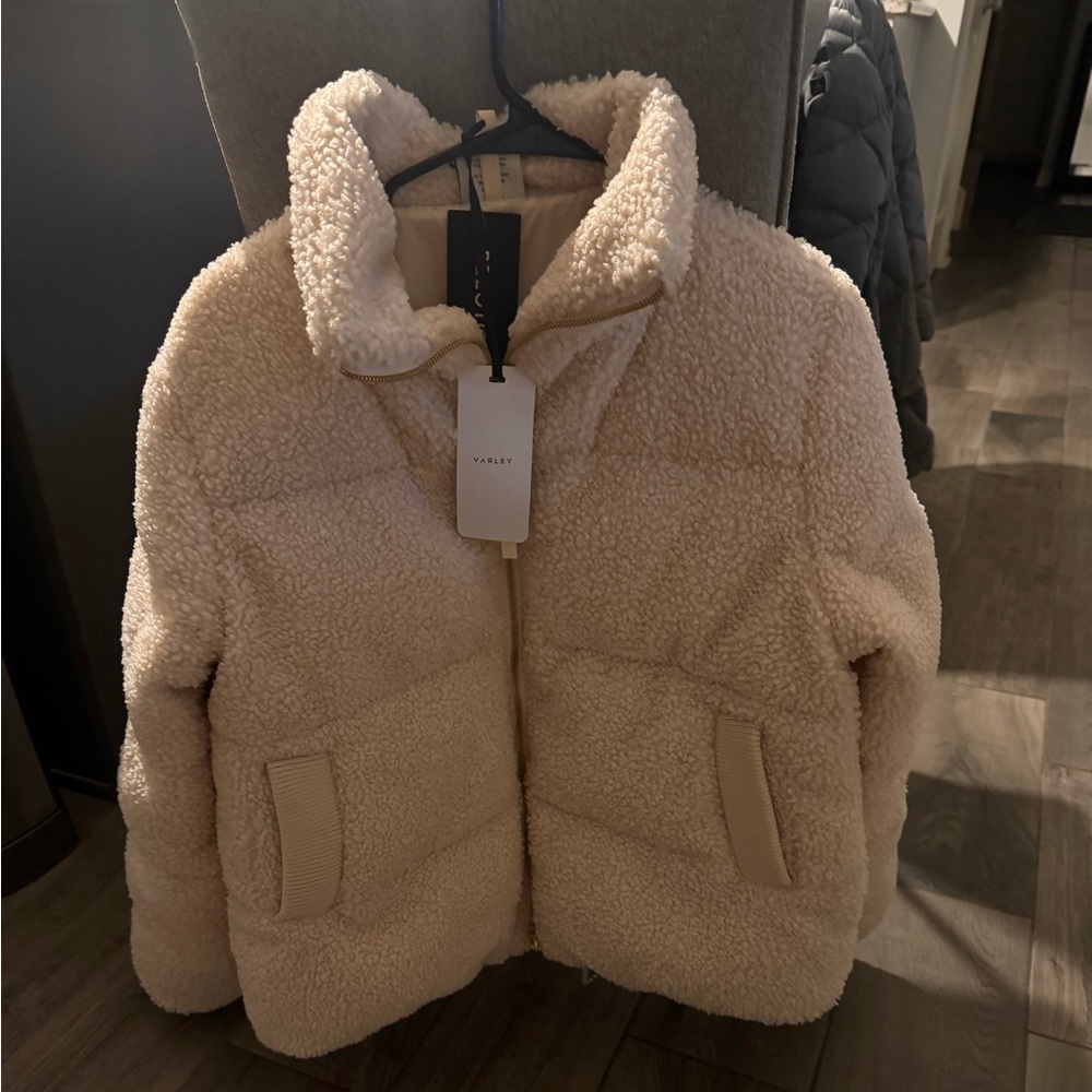 Varley x Peloton Wilkins Sherpa Puffer Jacket